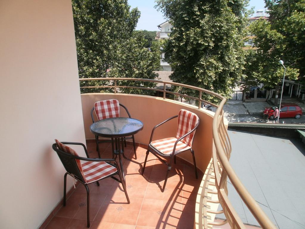 Europa Guest House Китен Экстерьер фото